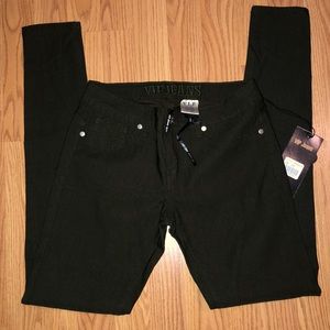 ❤️ SOLD!! Jegging Jeans